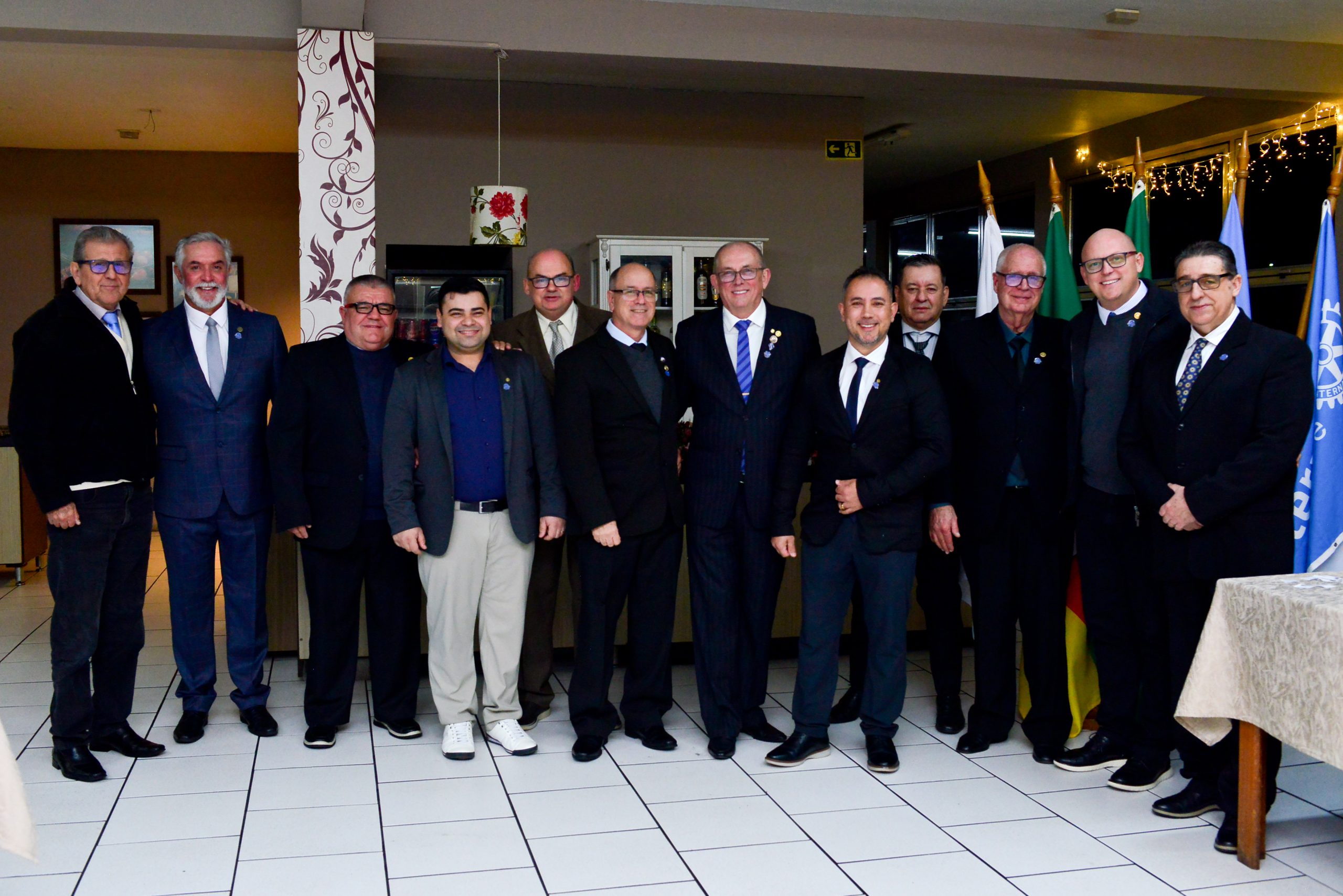 Rotary Club Parobé inicia ano do cinquentenário com posse da nova diretoria