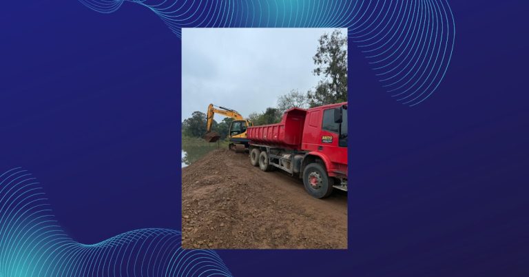 Defesa Civil de Parobé realiza recolhimento de sedimentos retirados durante desassoreamento do Rio Paranhana
