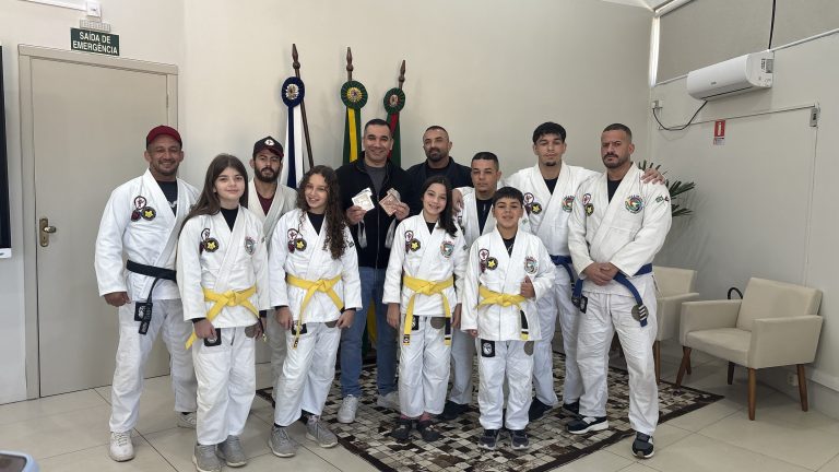 Equipe de jiu-jítsu de Parobé conquista pódios em competição internacional