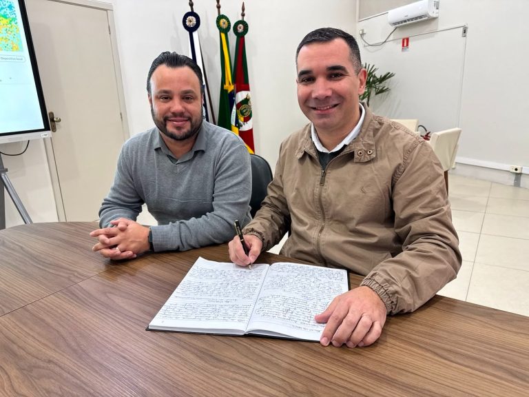 Vice-prefeito Adriano Azeredo assume interinamente a Prefeitura de Parobé durante agenda do prefeito em Brasília