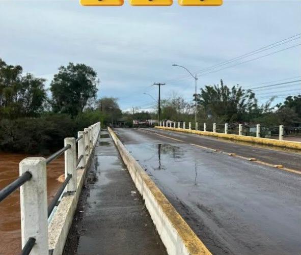 Ponte da Estrada Velha entre Taquara e Parobé é interditada preventivamente devido à elevação do Rio Paranhana