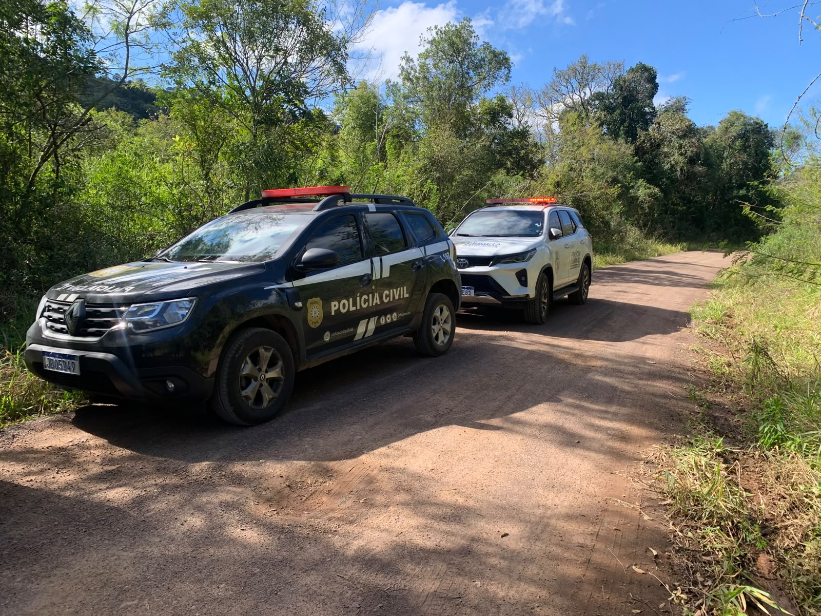 Polícia encontra corpo de mulher no mesmo local onde motorista foi achado morto