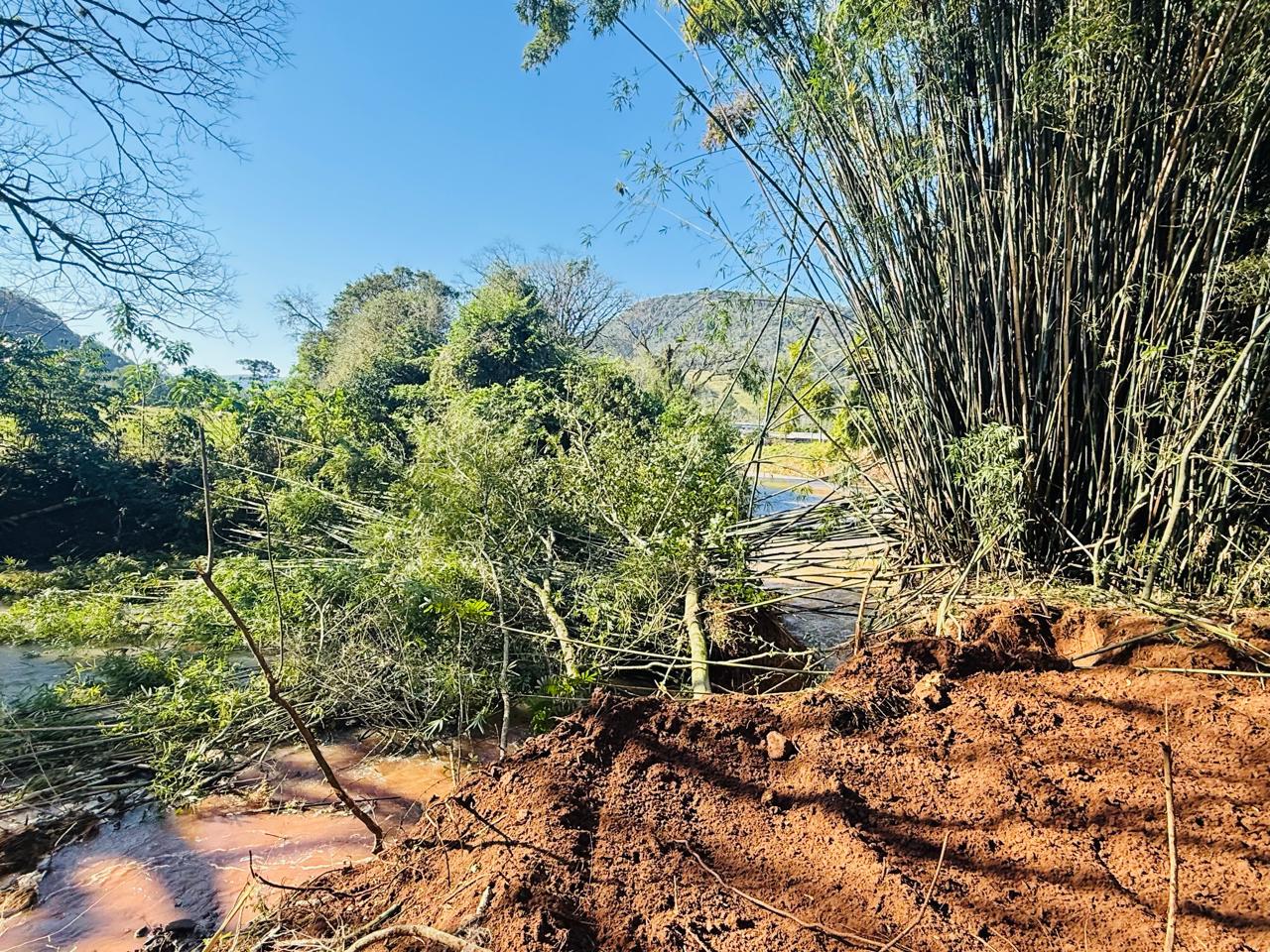 Prefeitura de Taquara realiza limpeza no Rio Padilha após enchente
