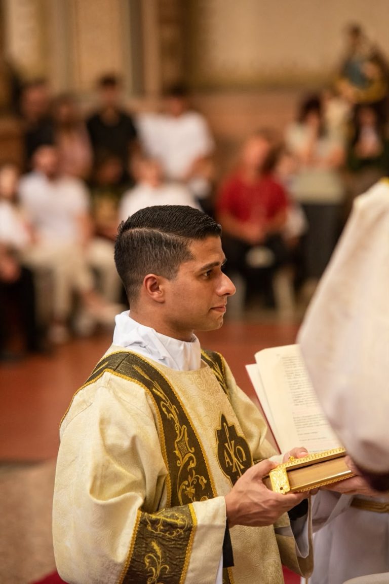 Diocese de Novo Hamburgo realiza ordenação sacerdotal em Parobé