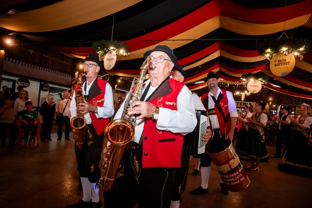 Oktoberfest de Igrejinha celebra 50 dias para a festa com promoção de desconto em ingressos