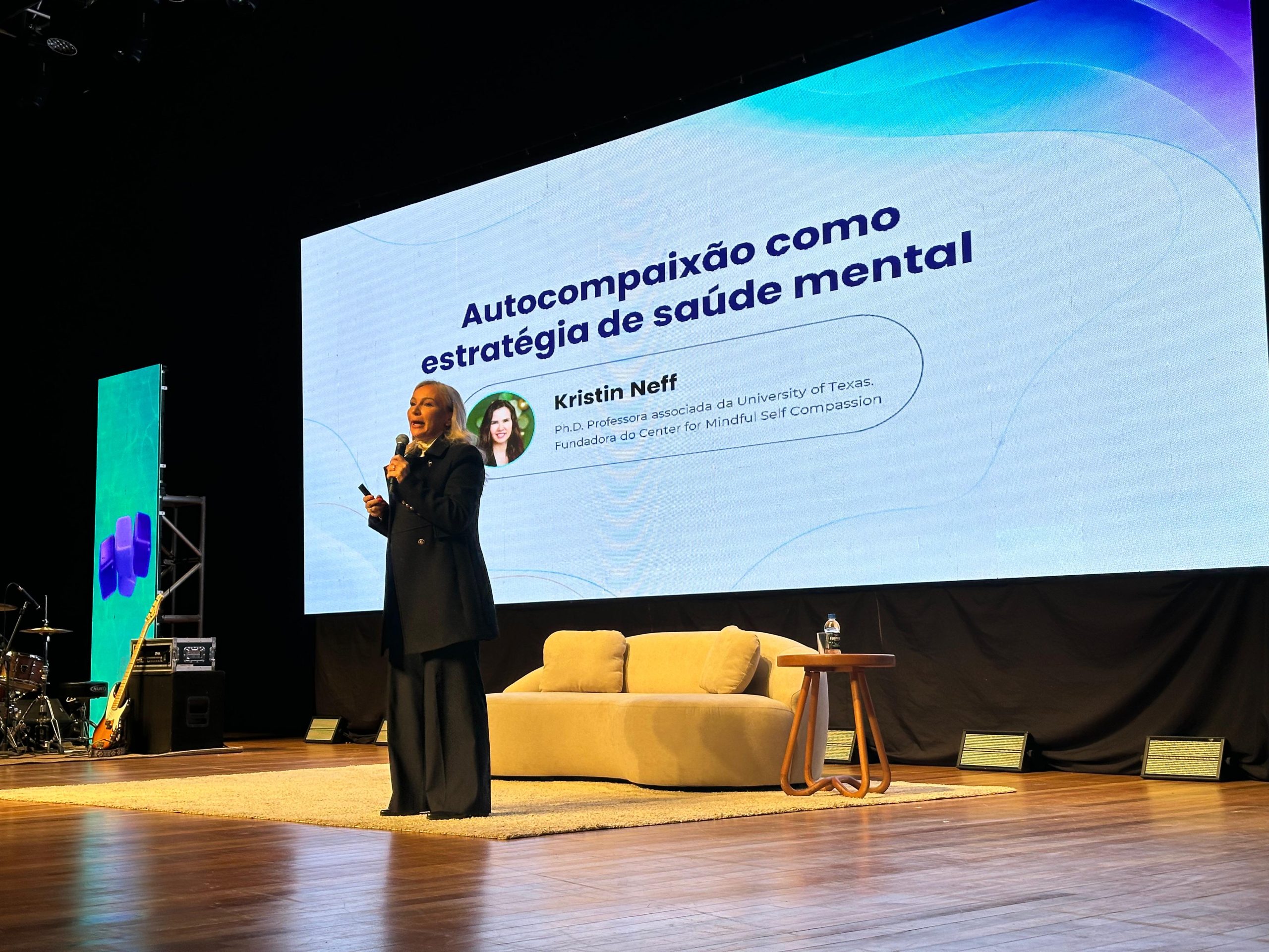 Taquara Summit: Carolina Furmeister destaca autocompaixão como ferramenta para novos líderes