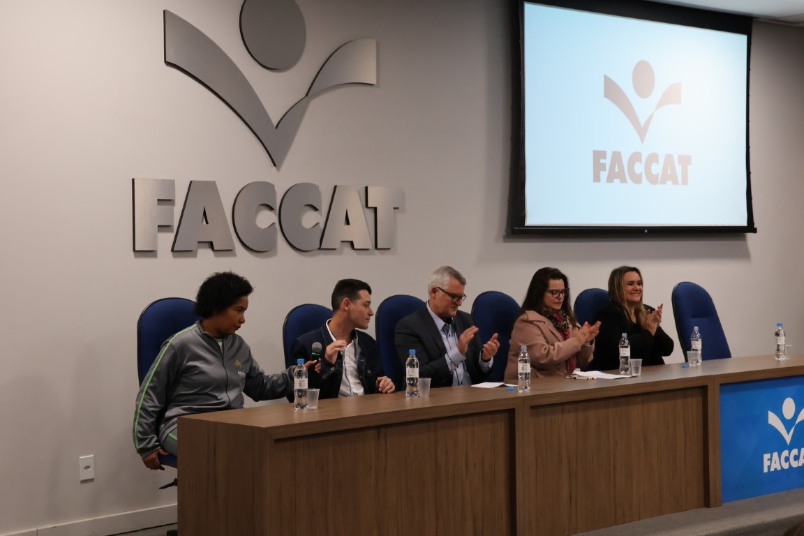 APAE de Taquara sedia encontro regional com entidades de 11 municípios na Faccat