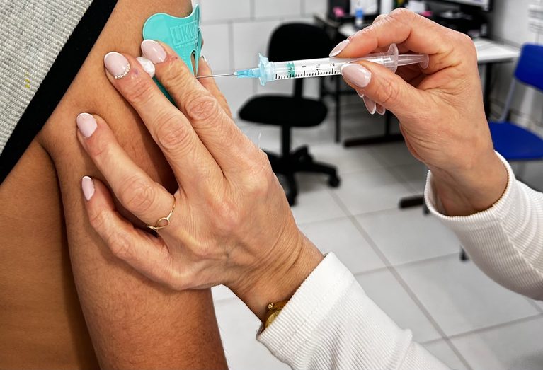 Mais de 200 crianças e adolescentes são vacinados no Dia D em Parobé