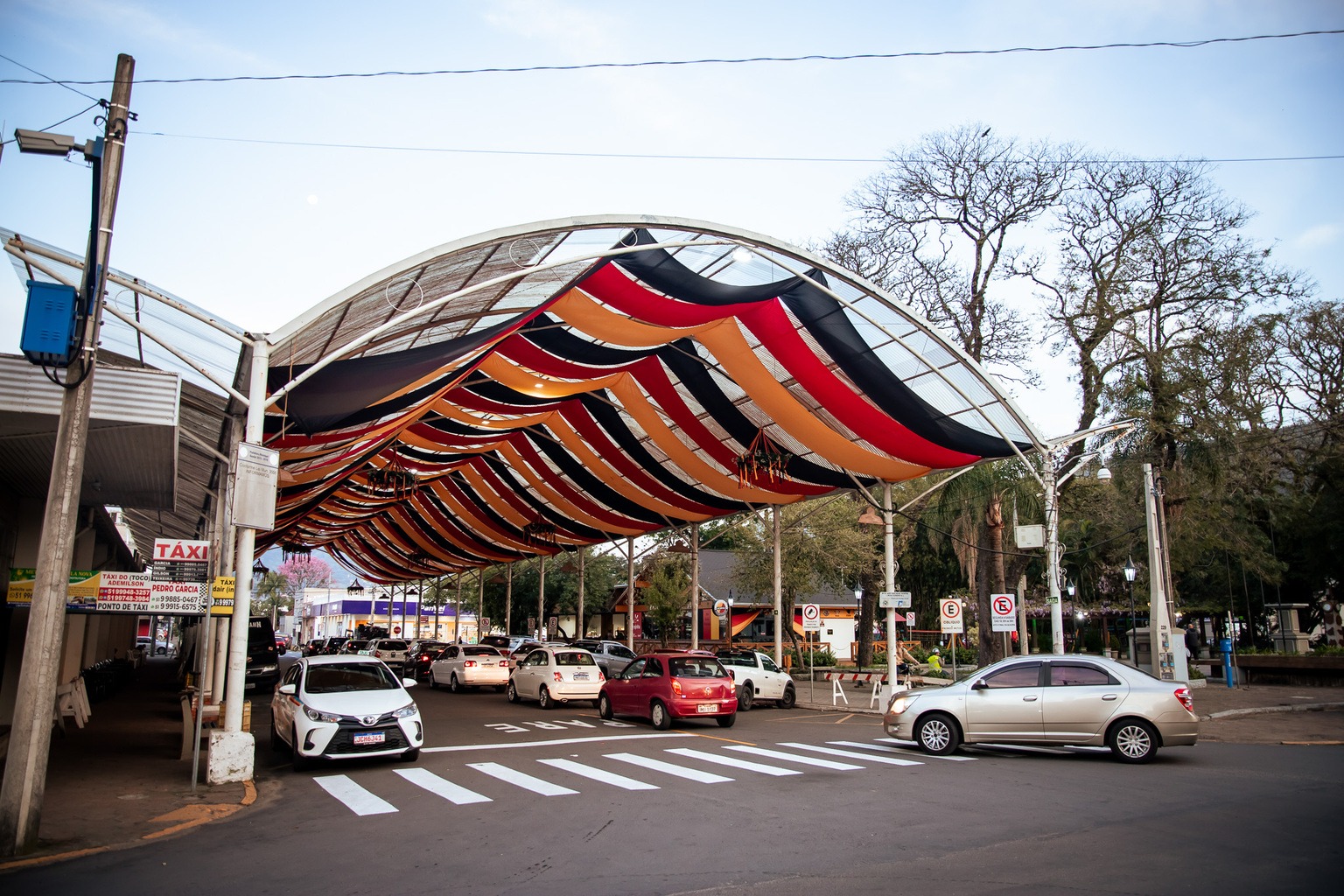 Igrejinha entra no clima da 37ª Oktoberfest com decoração que combina tradição e sustentabilidade