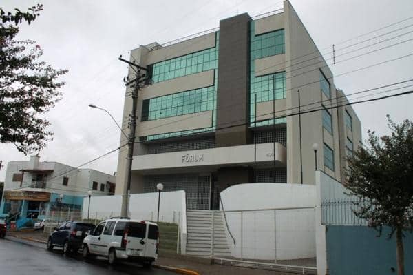 Homem é condenado a mais de 60 anos por estupro de vulnerável contra as filhas em Parobé