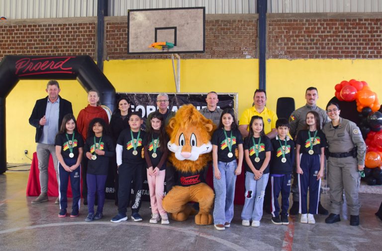 PROERD forma 73 alunos da rede municipal em Rolante
