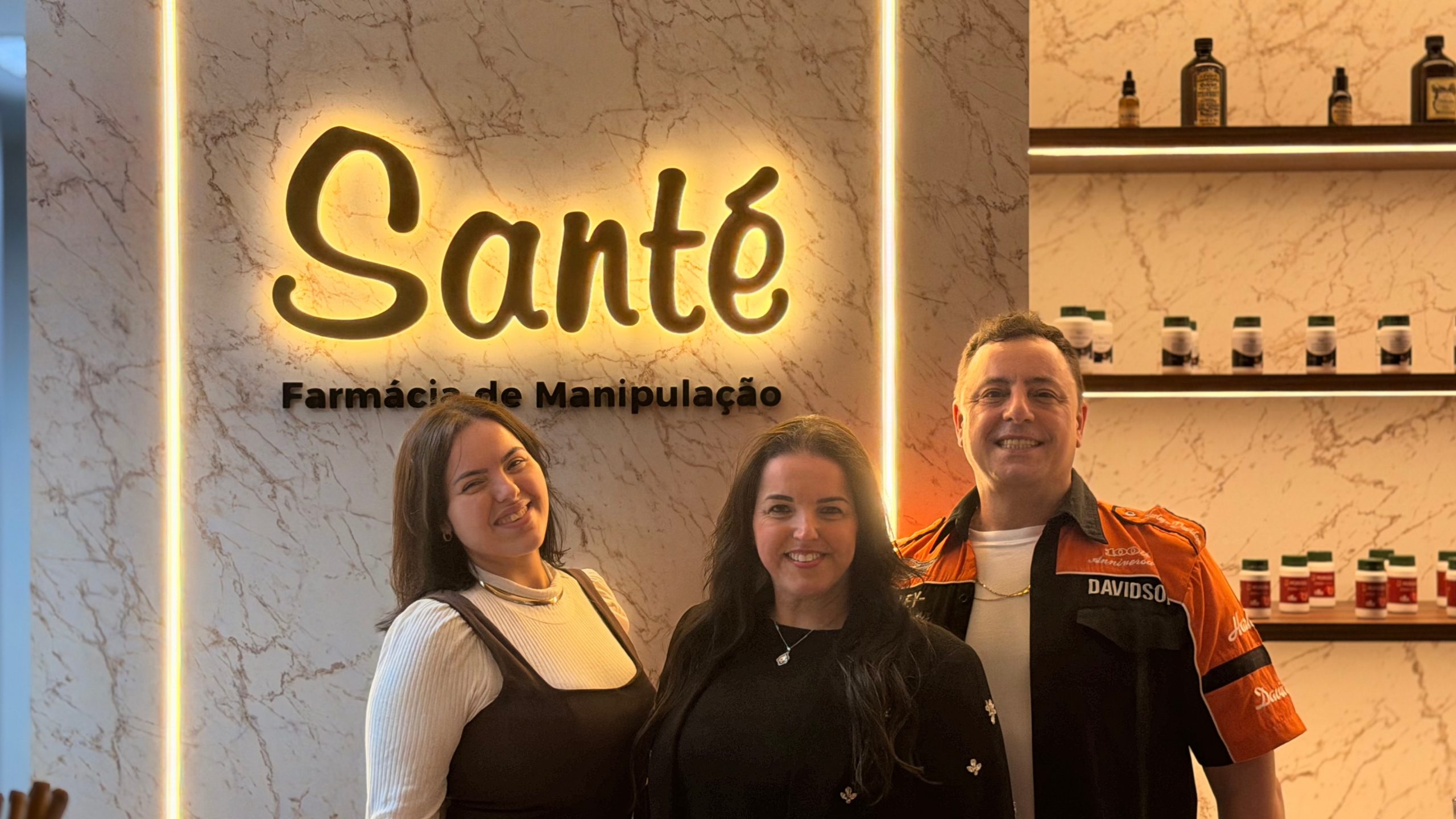 Santé Farmácia de Manipulação reinaugura unidade em Rolante
