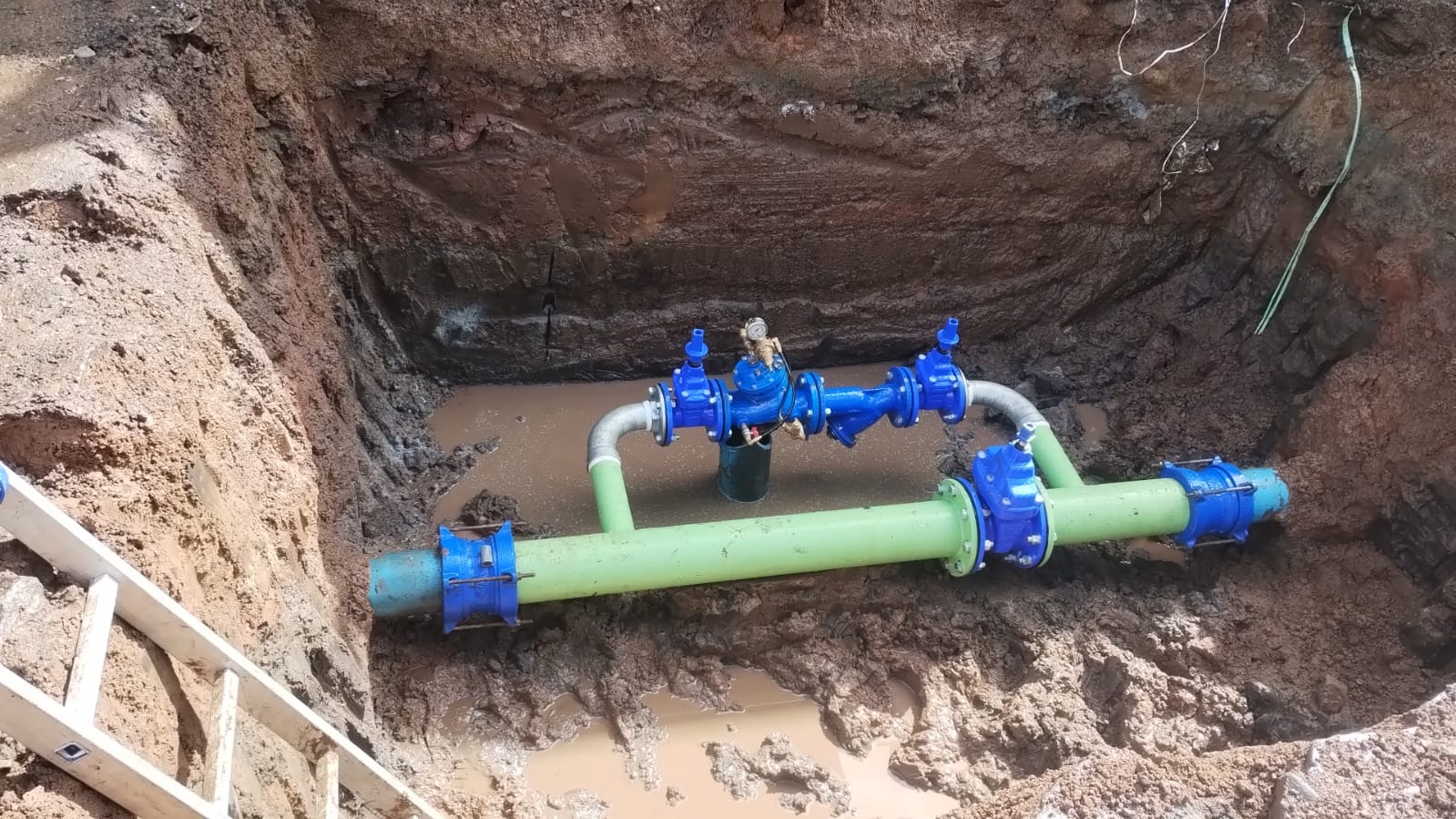 Corsan instala válvulas redutoras de pressão na rede e amplia controle do sistema de abastecimento em Parobé