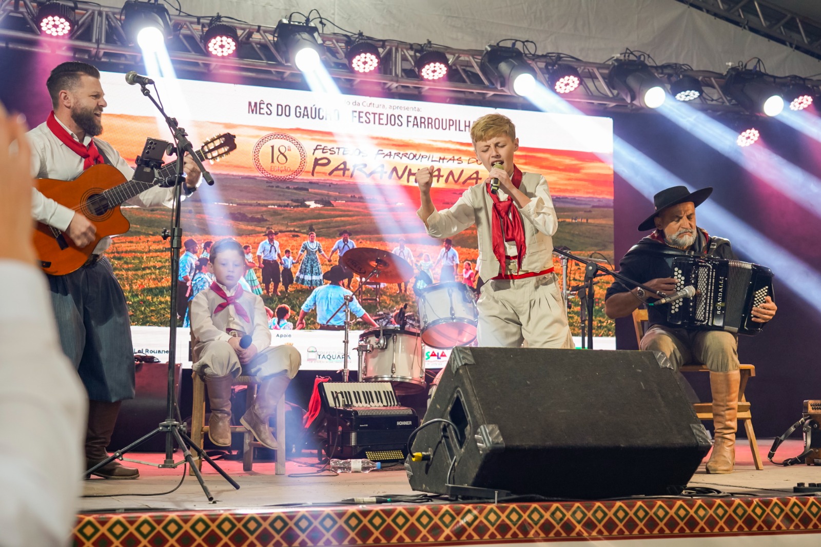 Semana Farroupilha terá sábado (19) de bailes, shows e atividades culturais no Vale do Paranhana