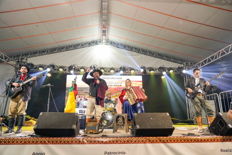 3ª Tertúlia Livre emociona público e celebra talentos nos Festejos Farroupilhas do Paranhana