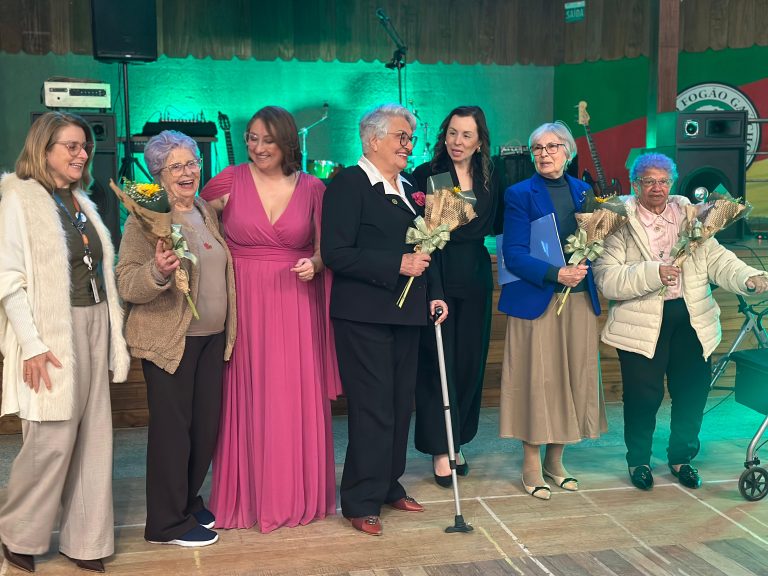 Sesc Taquara celebra 20 anos do grupo Maturidade Ativa