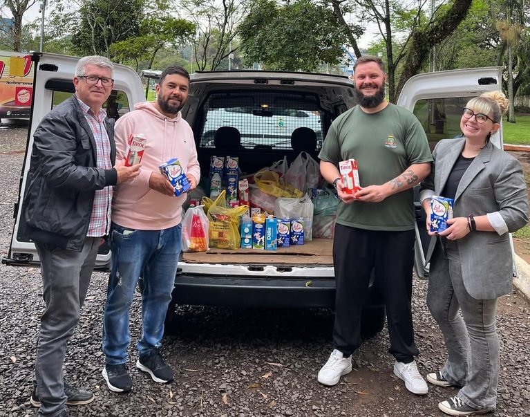 Mais de 500 litros de leite são arrecadados em campeonatos esportivos de Taquara