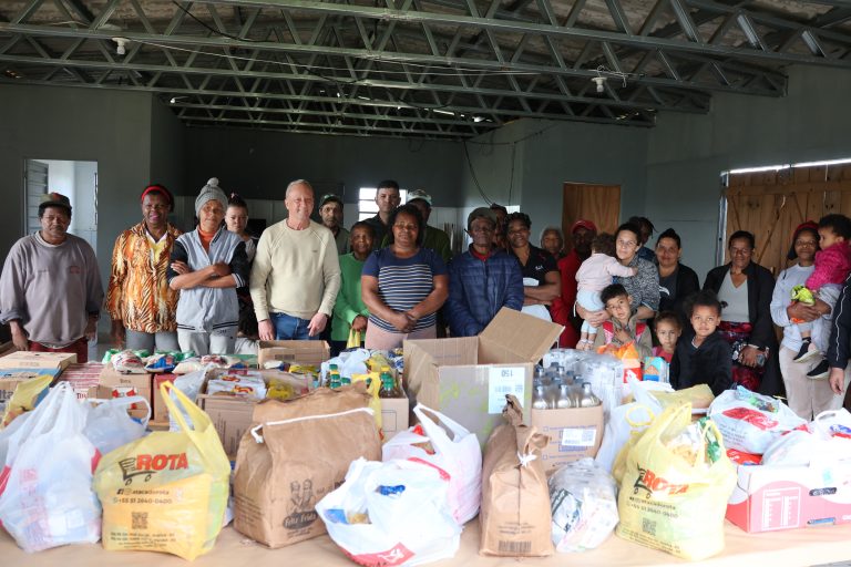 Torneio de Futsal Solidário da Faccat arrecada 400 quilos de alimentos para comunidade quilombola