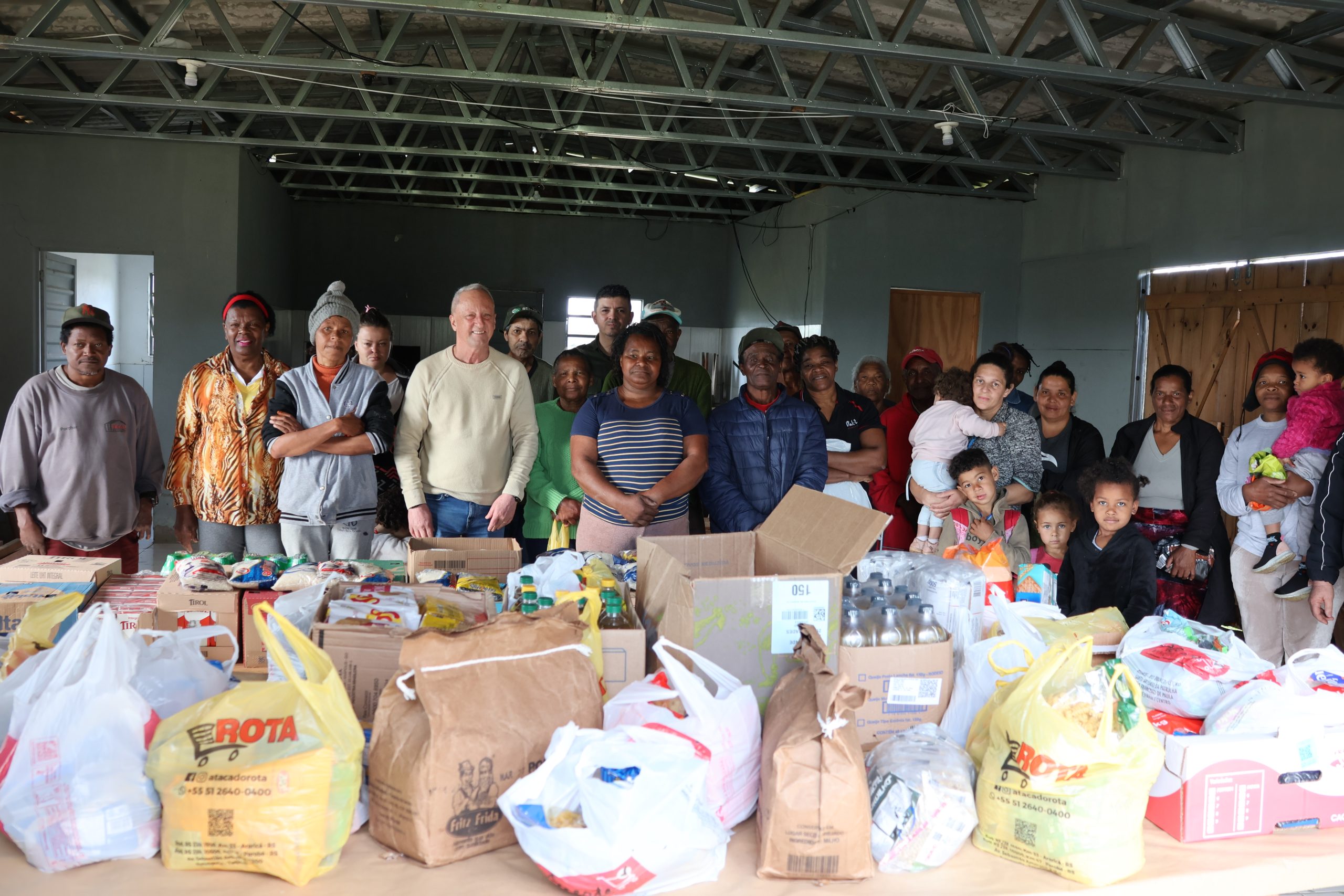 Torneio de Futsal Solidário da Faccat arrecada 400 quilos de alimentos para comunidade quilombola