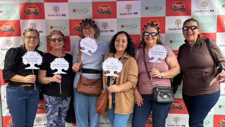Programa Saúde 60+ do Hospital Bom Pastor recebe mais de 600 visitantes na Oktoberfest