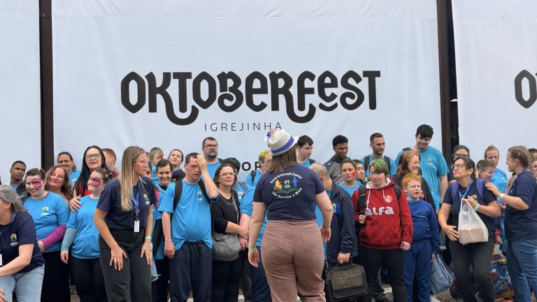 Besonderertag reúne pessoas com deficiência em dia especial na Oktoberfest de Igrejinha