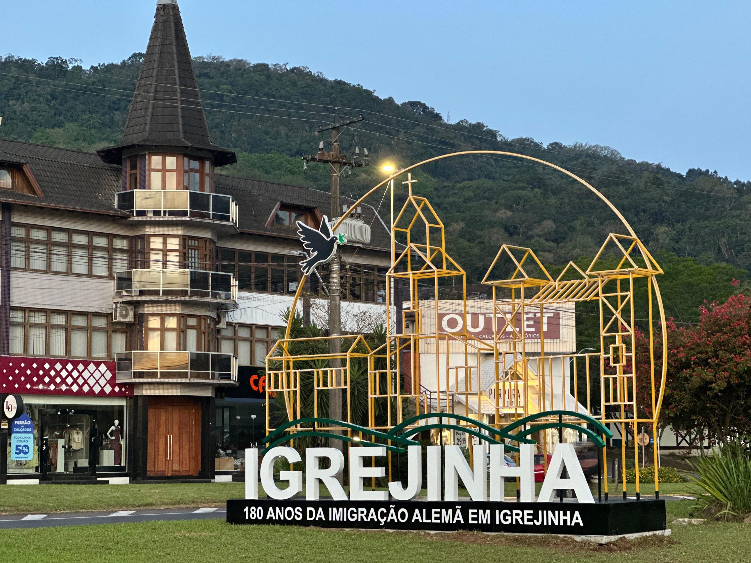 Igrejinha inaugura monumento pelos 180 anos da imigração alemã