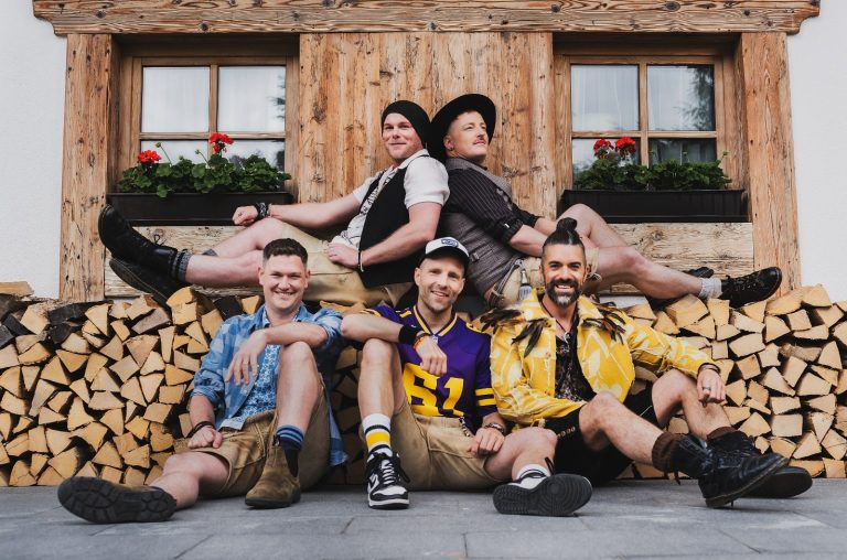Dois grandes shows marcam os domingos da 37ª Oktoberfest de Igrejinha