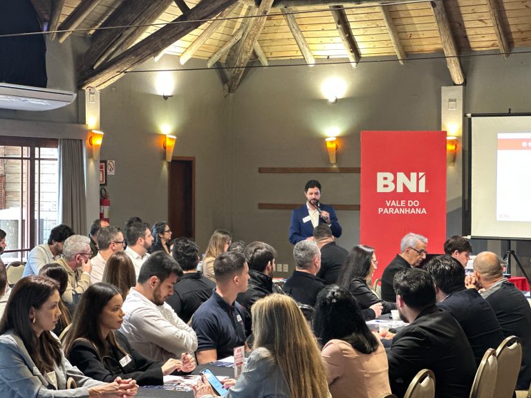 BNI Vale do Paranhana empossa nova gestão e registra mais de R$ 5 milhões em negócios