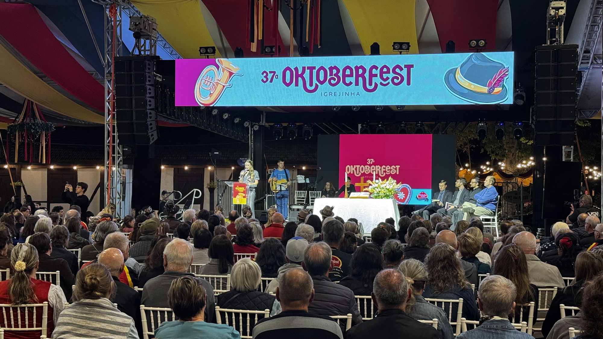 Celebração ecumênica reúne diferentes tradições cristãs na 37ª Oktoberfest de Igrejinha